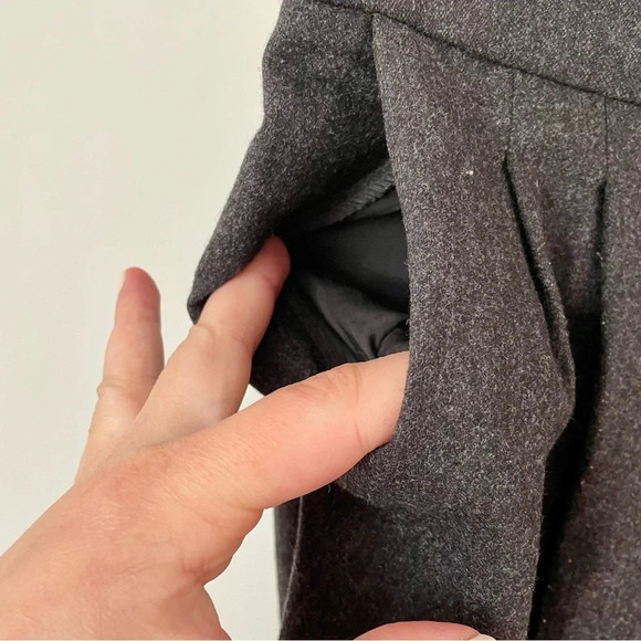 Aritzia Babaton Conan Stretch Wool Cashmere Crop Dress Pant  in Charcoal - Picture 4 of 8